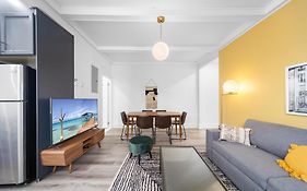 Modern And Cozy 4 Bedrooms Sleep 12