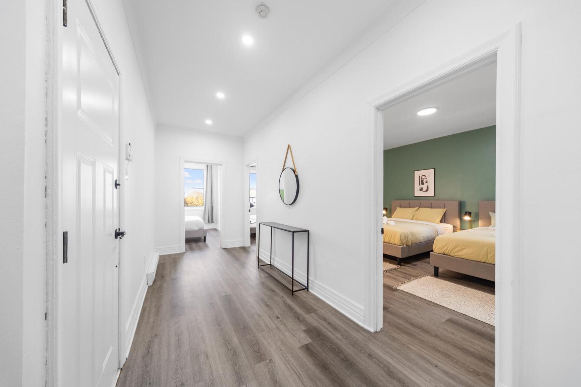 Modern And Cozy 4 Bedrooms Sleep 12 Montréal Extérieur photo